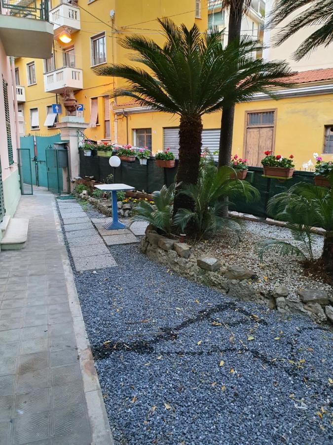 Villa Arcobaleno Rondo Garibaldi Sanremo Eksteriør bilde