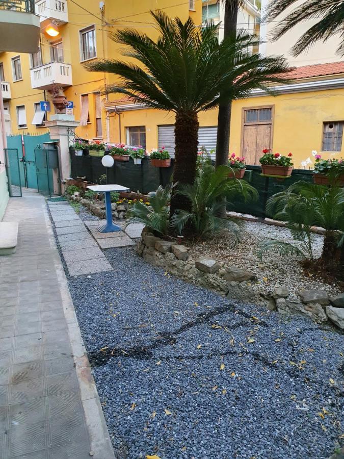 Villa Arcobaleno Rondo Garibaldi Sanremo Eksteriør bilde